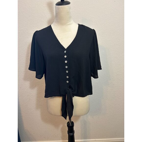 Gypsies & Moondust Tops - Gypsies & Moondust Cropped Tied Front Black‎ Pullover Shirt Size medium